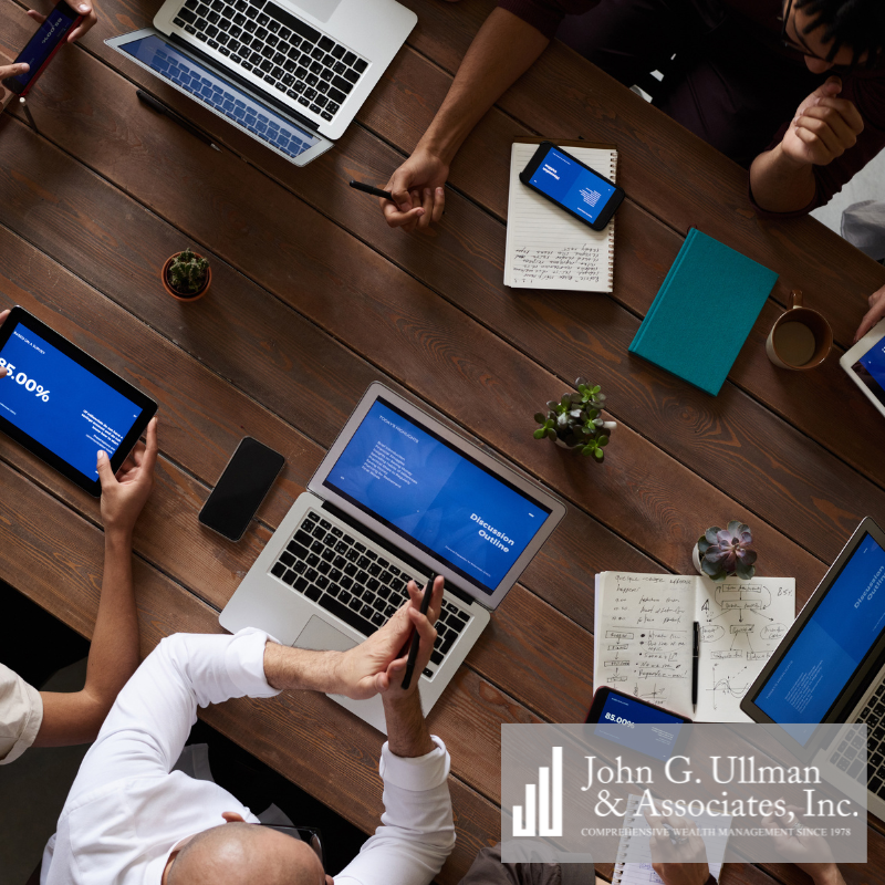 5 reasons why in-house teams benefit you blog cover art